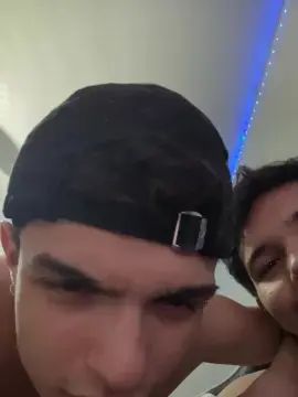 Gay sex chat with t3ddy_be4r - camgaychat.com - Portugal