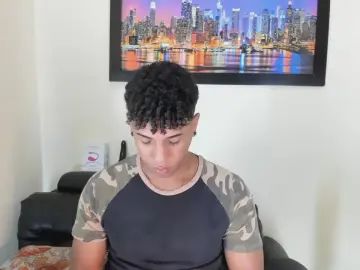 Gay sex chat with yoximanuelprime - camgaychat.com - Britain