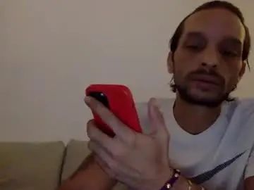 Gay sex chat with gustavoquinterodiaz - camgaychat.com - Britain