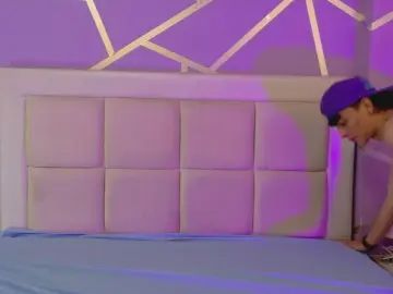 Gay sex chat with OrionXXX_ - camgaychat.com - Britain