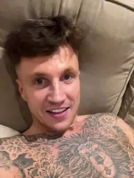 Gay sex chat with balzak8 - camgaychat.com - Netherlands