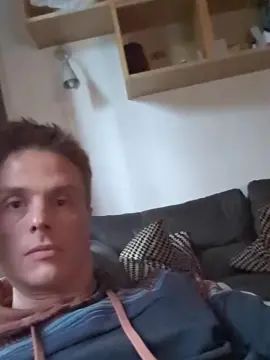 Gay sex chat with loserjens - camgaychat.com - Germany