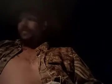 Gay sex chat with alagatorboy - camgaychat.com - Britain
