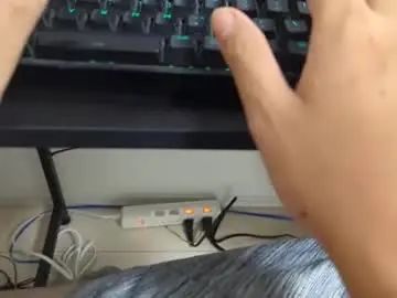 Gay sex chat with haramoti0403 - camgaychat.com - Britain