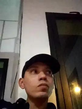 Gay sex chat with ivanb20 - camgaychat.com - Spain