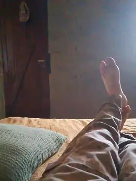 Gay sex chat with martin_384 - camgaychat.com - Britain