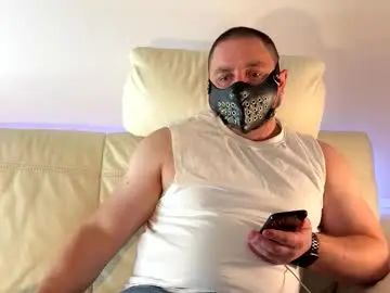 Gay sex chat with shadowmaster_xx - camgaychat.com - Britain