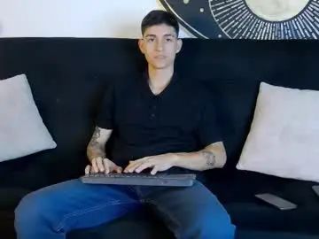 Gay sex chat with luke_savagge - camgaychat.com - Britain