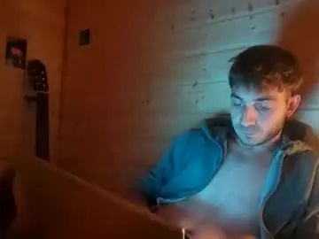 Gay sex chat with thuaultnoelk - camgaychat.com - Britain