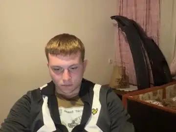 Gay sex chat with mrheat_ - camgaychat.com - Britain