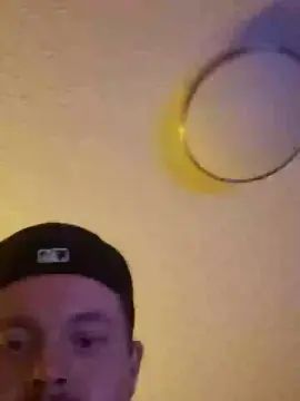 Gay sex chat with ThorsHammer1919 - camgaychat.com - Britain