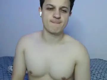 Gay sex chat with lioncluess - camgaychat.com - Portugal