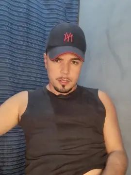 Gay sex chat with NathanBaarah - camgaychat.com - Portugal