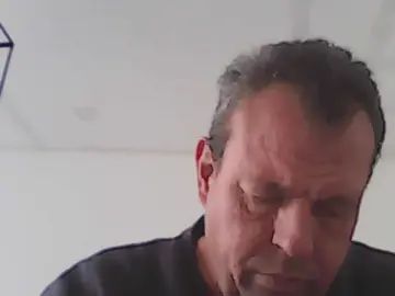 Gay sex chat with axotech02 - camgaychat.com - Britain