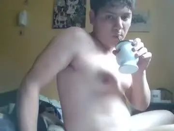 Gay sex chat with bebote0020 - camgaychat.com - Britain