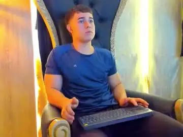 Gay sex chat with ian_dubois - camgaychat.com - Britain