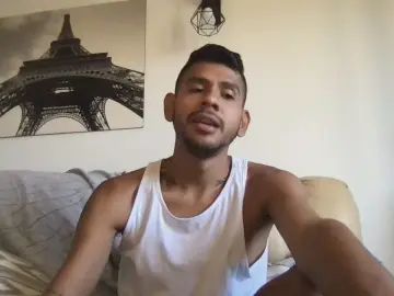 Gay sex chat with adrianfl94 - camgaychat.com - Spain