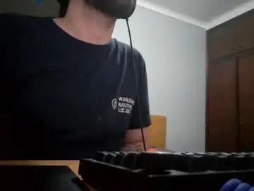 Gay sex chat with maxxcock95193838 - camgaychat.com - Britain