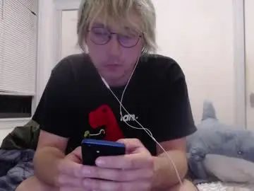 Gay sex chat with donovans_space - camgaychat.com - Britain
