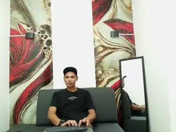 Gay sex chat with dereck_leroy - camgaychat.com - Britain