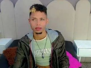 Gay sex chat with ryan-bigcock - camgaychat.com