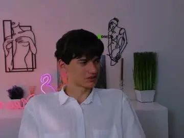 Gay sex chat with rico_steel - camgaychat.com - Britain