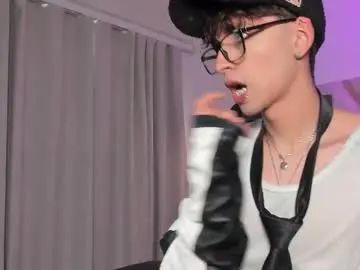 Gay sex chat with demianmon - camgaychat.com - Britain