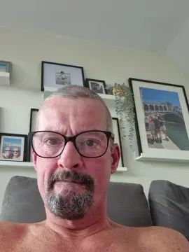 Gay sex chat with Heposescf6 - camgaychat.com - Britain