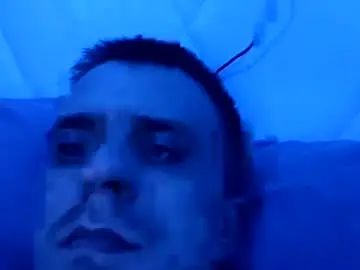 Gay sex chat with tronadamant - camgaychat.com - Britain