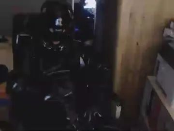 Gay sex chat with Rubber_Sk8er - camgaychat.com - Germany