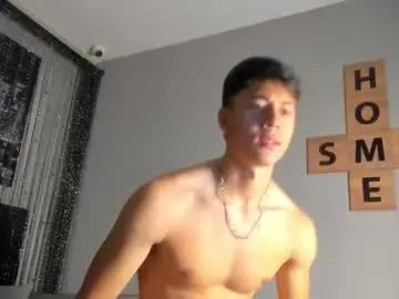 Gay sex chat with hot_nickk - camgaychat.com - Britain