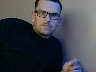 Gay sex chat with trickytemps7 - camgaychat.com