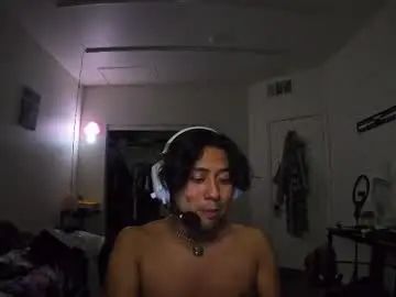 Gay sex chat with embersboudoir - camgaychat.com - Britain