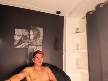 Gay sex chat with perseuz888 - camgaychat.com