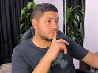 Gay sex chat with markbrownn1 - camgaychat.com