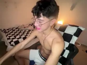 Gay sex chat with mike_pineapple - camgaychat.com - Spain
