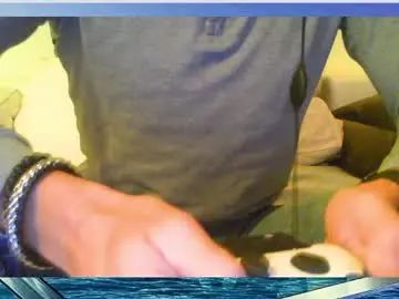 Gay sex chat with jovenduro84 - camgaychat.com