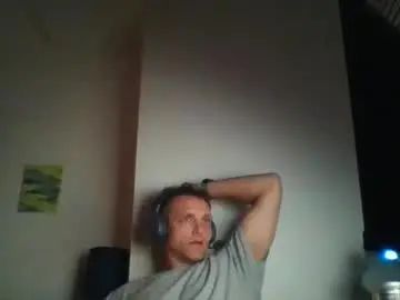 Gay sex chat with relaxtime123 - camgaychat.com - Britain