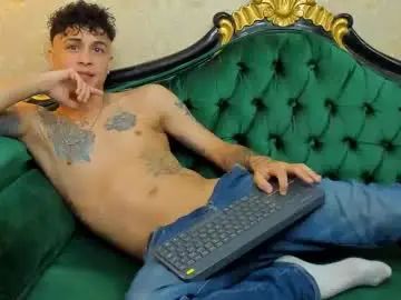 Gay sex chat with chrismckay_ - camgaychat.com - Spain