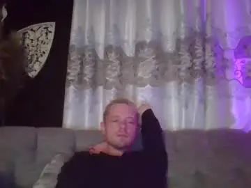 Gay sex chat with jakjakrabbit - camgaychat.com - Britain