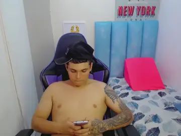 Gay sex chat with Ayalai_ - camgaychat.com - Spain