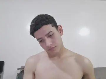 Gay sex chat with Jonathan_Diego - camgaychat.com - Britain