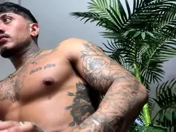 Gay sex chat with papiflowers - camgaychat.com