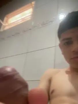 Gay sex chat with Brito_2004_ - camgaychat.com - Portugal