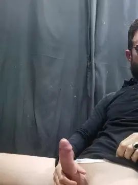 Gay sex chat with Maliidgar_xx - camgaychat.com - Britain