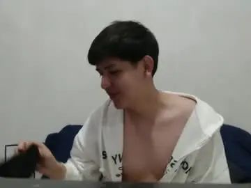 Gay sex chat with orlyan - camgaychat.com