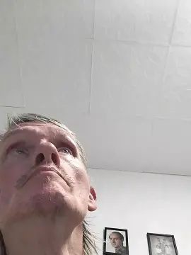 Gay sex chat with robert5521 - camgaychat.com - Germany
