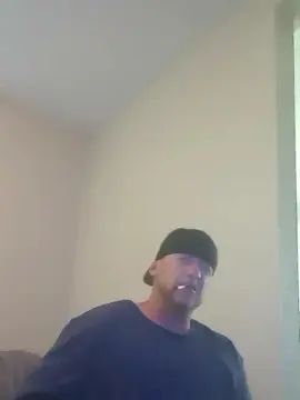 Gay sex chat with OGTattedRhino69 - camgaychat.com - Britain