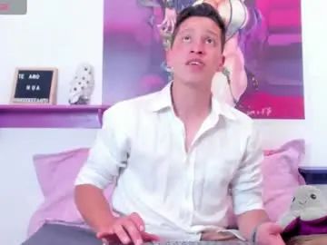 Gay sex chat with harry_anki - camgaychat.com - Britain