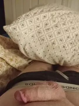 Gay sex chat with Curiosityklld24 - camgaychat.com - Britain